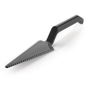 BLACK CAKE CUTTER